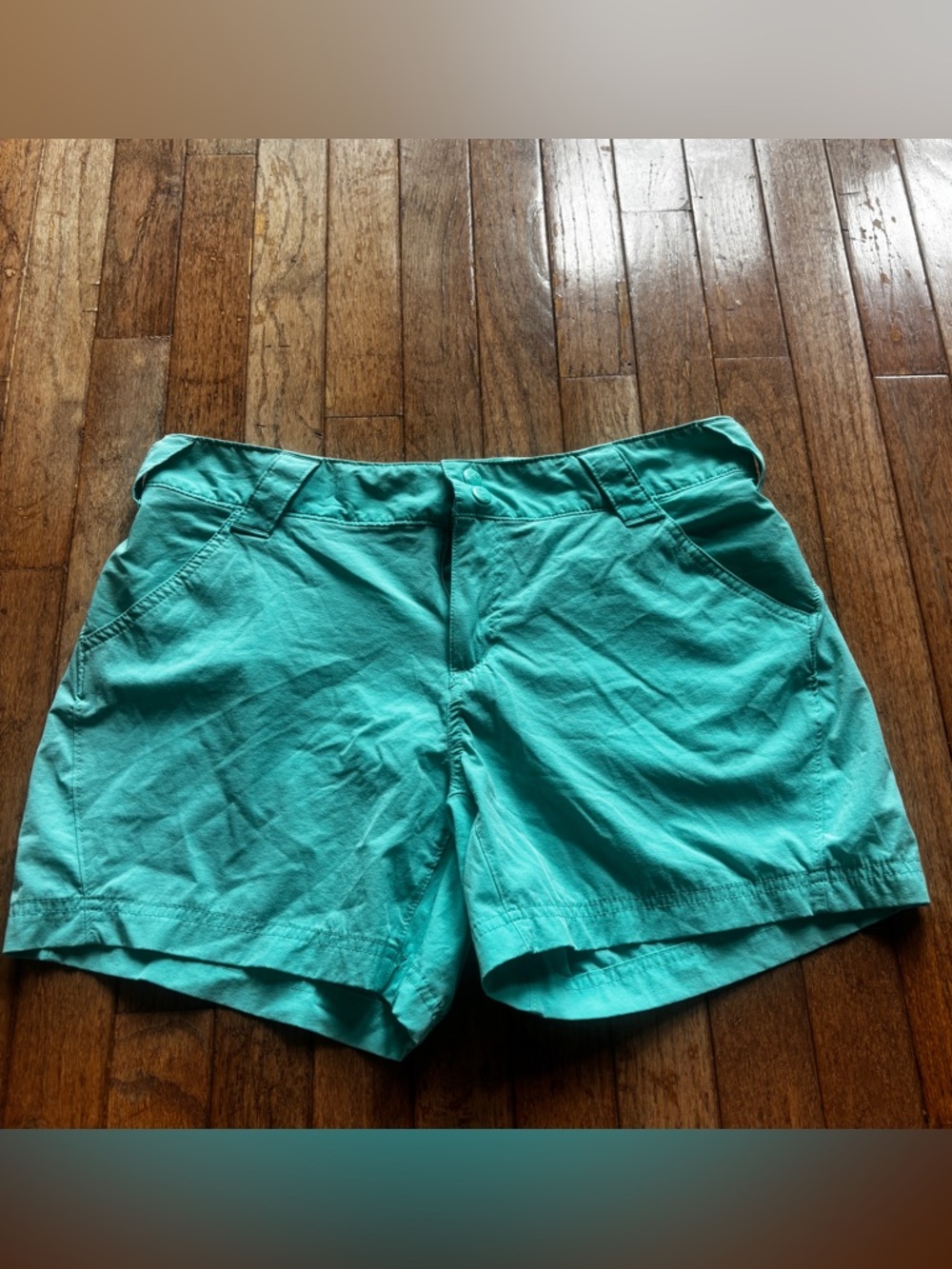 Womens Columbia PFG shorts-10